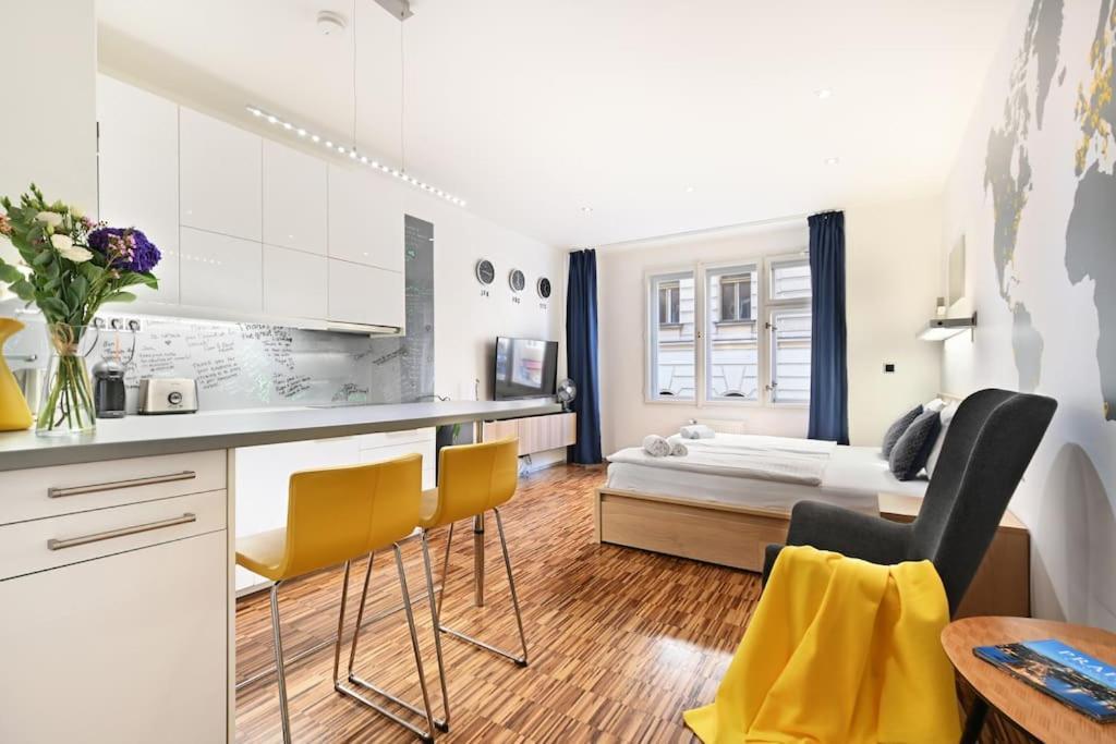 Smart & Luxury Old Town Apartment Прага Екстер'єр фото